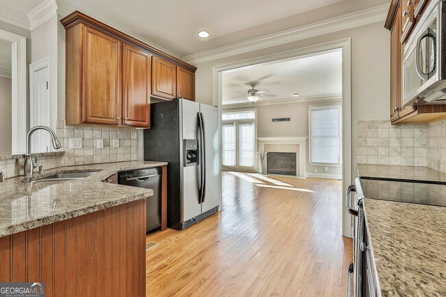 Building Photo - 205 Lexington Village