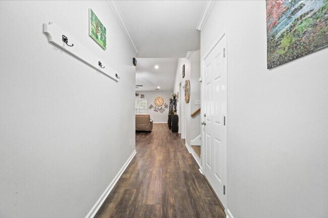 Building Photo - 421 Brawley Dr