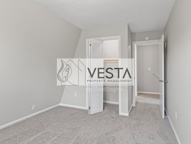 Building Photo - 588 Ray Hill Rd