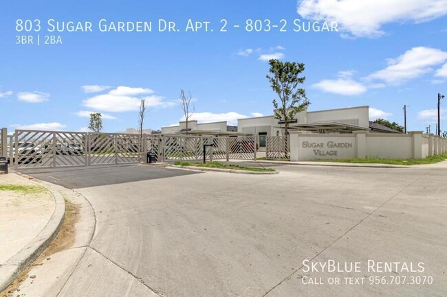 Building Photo - 803 Sugar Gdn Dr