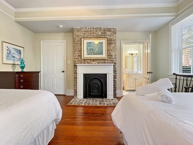 Building Photo - 209 W Bolton St