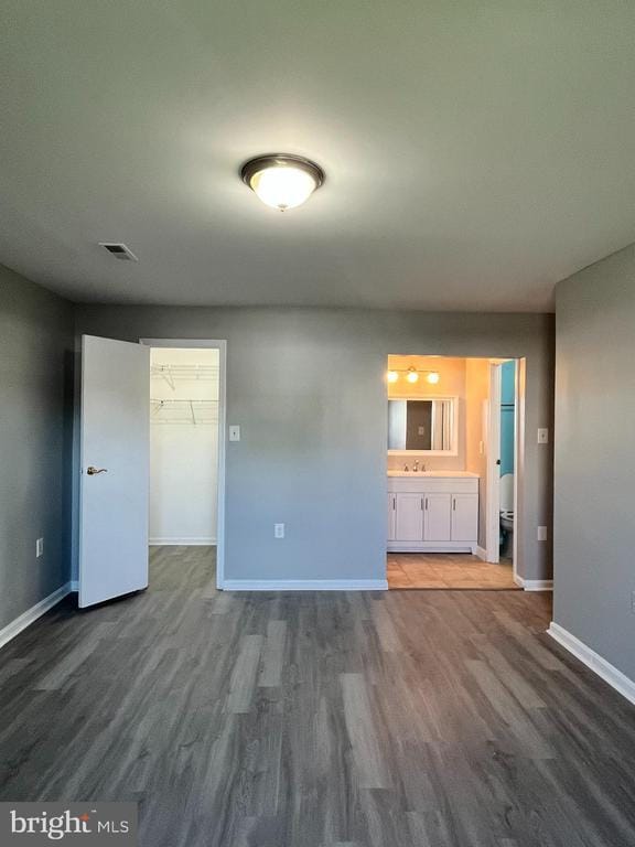 Building Photo - 7572 Belle Grae Dr