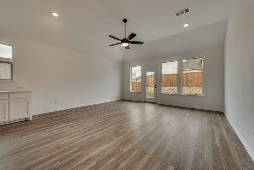 Building Photo - 1011 Hickory Chase Ln