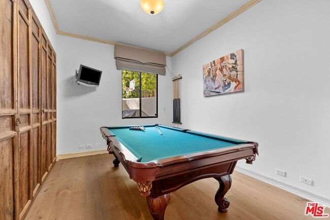 Building Photo - 605 N Hillcrest Rd