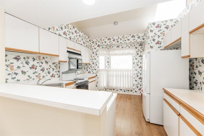 Building Photo - 4144 Greystone Way
