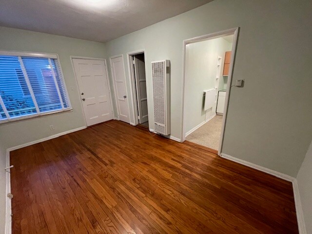 Building Photo - 41 Thornton Ave