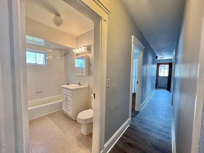 Building Photo - 133 Fayette St