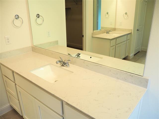 Building Photo - 2201 Yellowhammer Rd