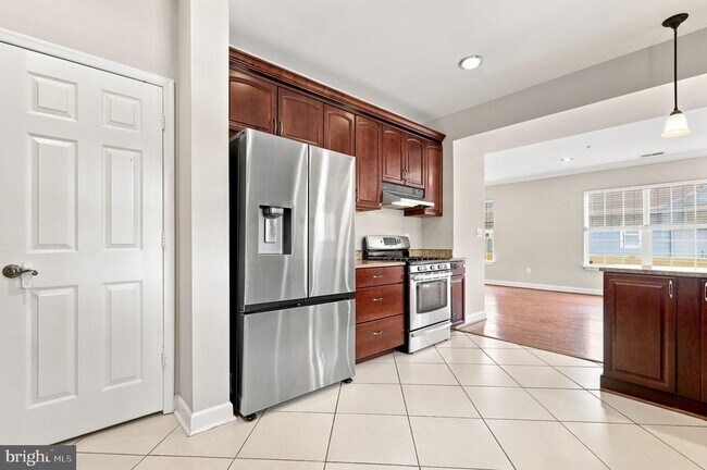 Building Photo - 10717 Bentley Ln