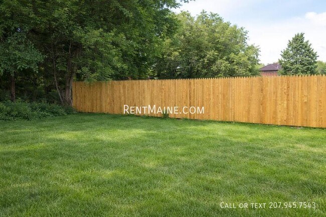 Building Photo - 16 Congress St