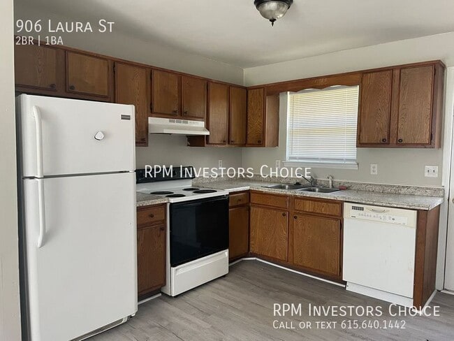 Building Photo - 906 Laura St