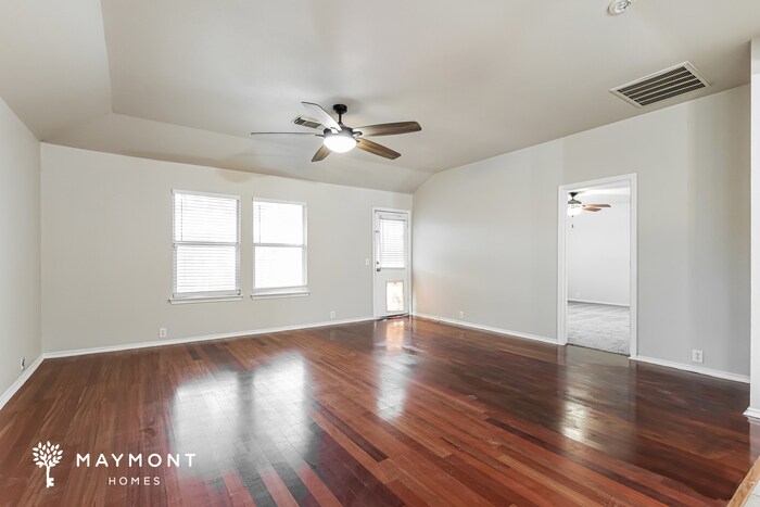 Building Photo - 15811 Borwick Ln