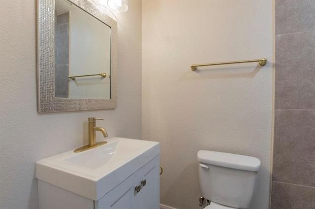 Building Photo - 1821 E Grauwyler Rd