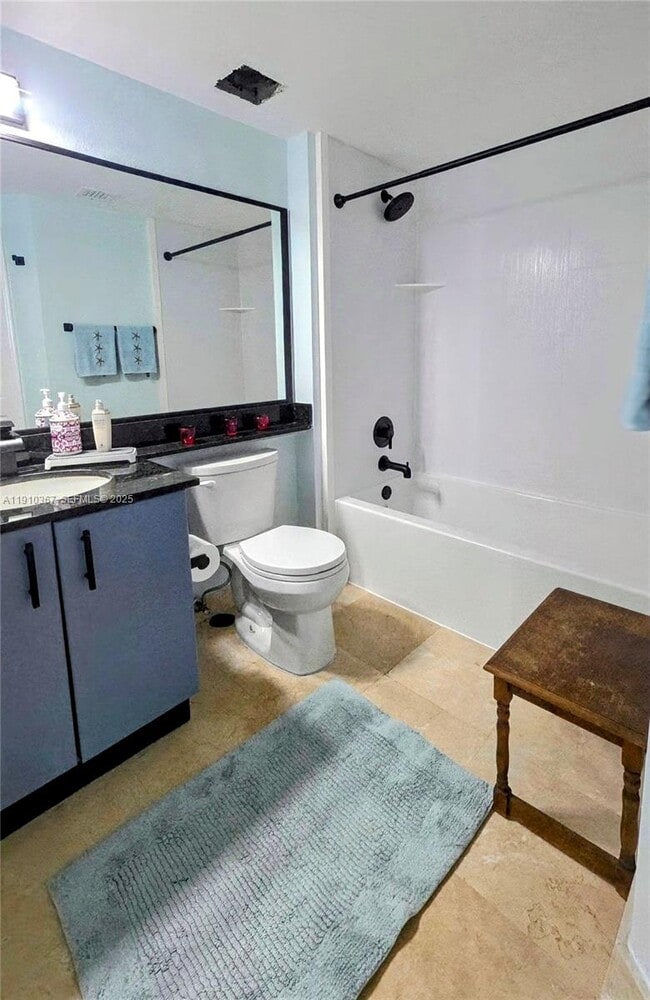 Building Photo - 1625 Kennedy Cswy