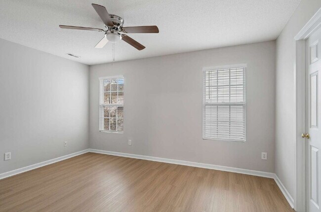 Building Photo - Charming 2-Story Home in Sought After Apex, NC