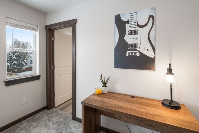 Building Photo - 2942 W Babcock St