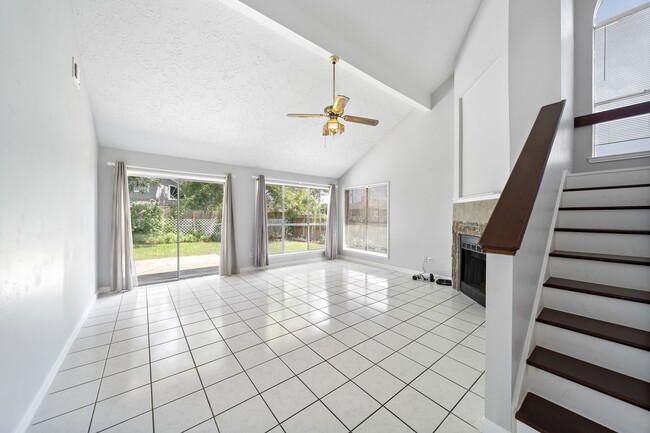 Building Photo - 13938 Plantation Valley Dr