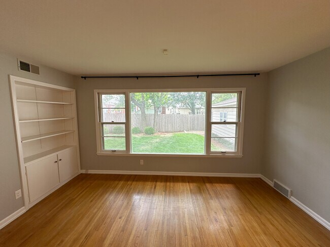 Picture window and yard view from living room - 5819 Blueridge St
