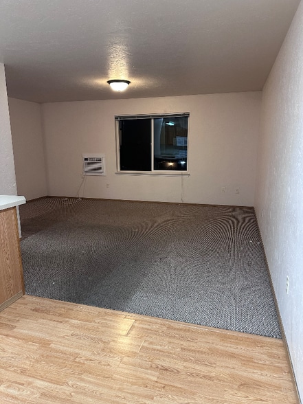 Building Photo - 37 Appleway Dr