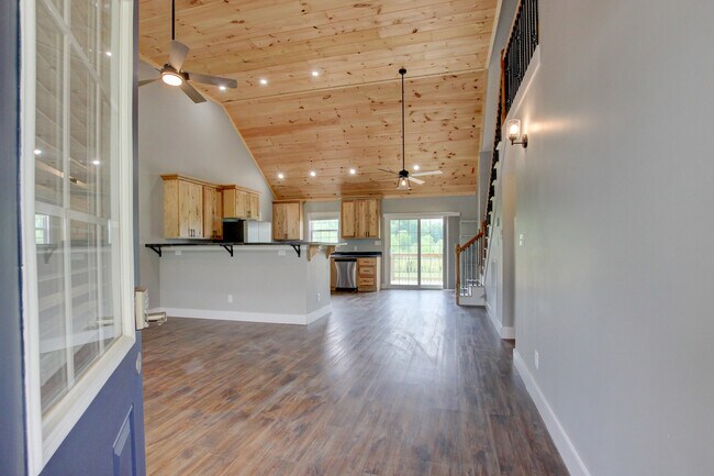 Building Photo - 5821 Highland Lick Rd
