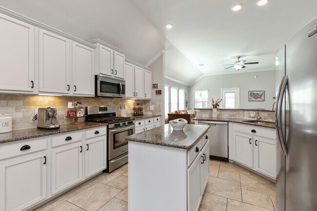 Building Photo - 4323 Berry Bend Ln