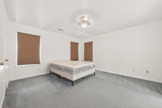 Building Photo - 15707 Crooked Arrow Dr