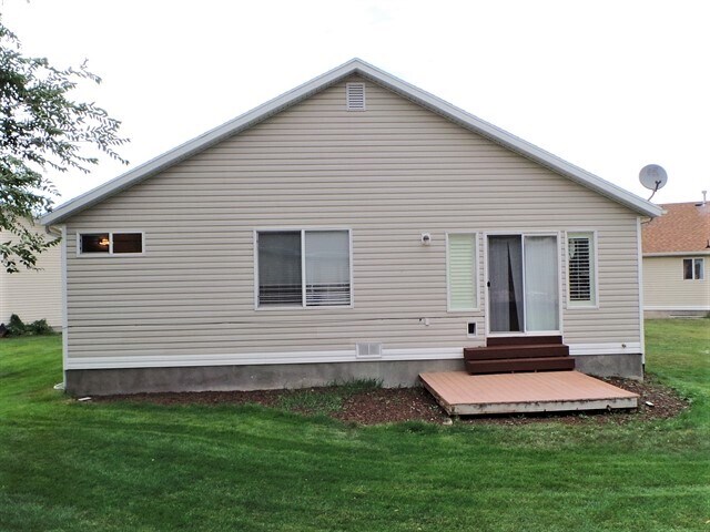 Building Photo - 122 N Crystal Bay Drive