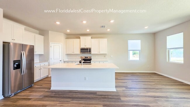 Building Photo - BRAND NEW BUILD! 4 bedroom/2.5 BATH HOME IN SILVERSTONE NORTH-PALMETTO! AVAILABLE NOW!