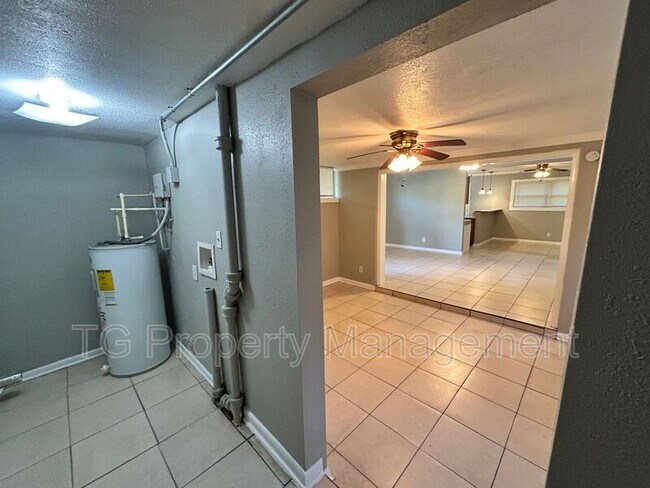 Building Photo - 6724 Cherbourg Ave S