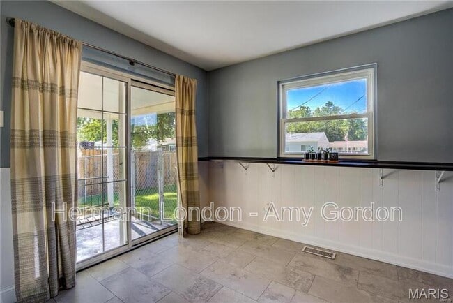 Building Photo - 11086 Alan Shepard Dr
