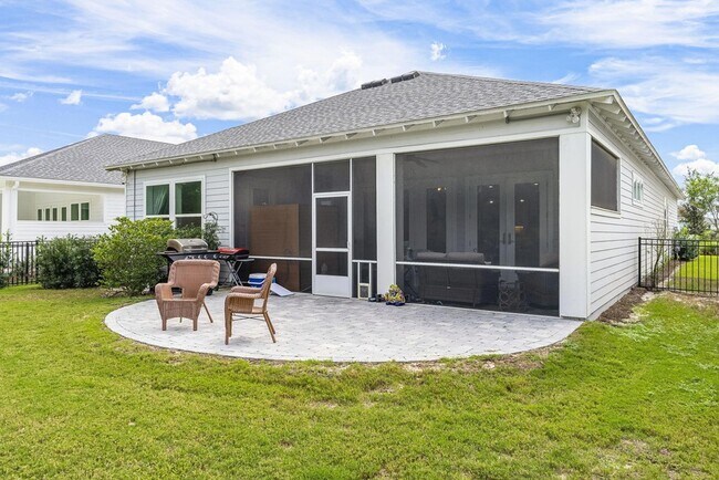 Building Photo - 119 Anastasia Cir