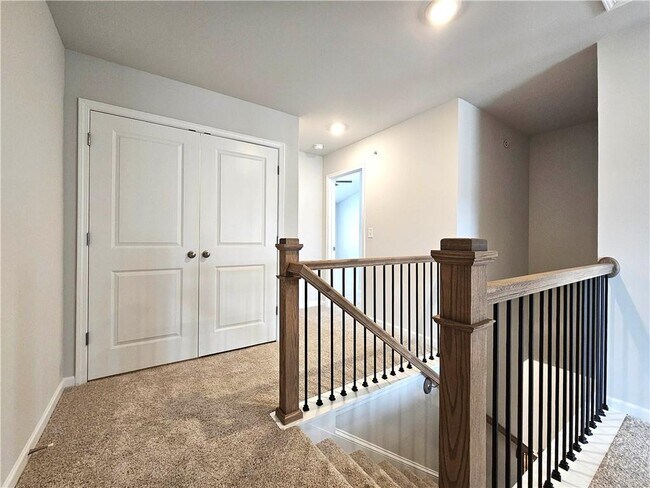 Building Photo - 334 Lanier Cir