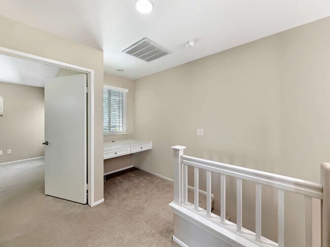 Building Photo - Beautifully Updated End-Unit Townhome in Valencia's Montana Community — No Rear Neighbors!