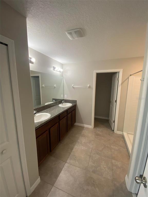 Building Photo - 9648 Sage Creek Dr