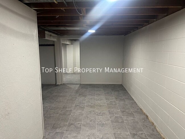 Building Photo - 607 E McKinley Ave