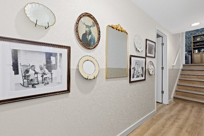 Building Photo - 5831 W 110th Pl