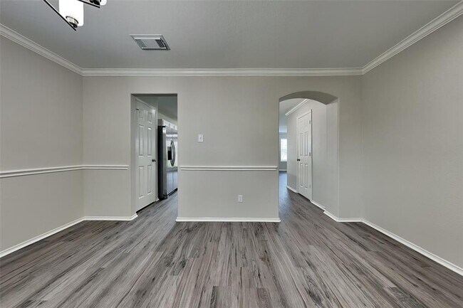 Building Photo - 3207 Trail Hollow Dr