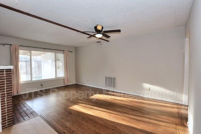 Building Photo - 1817 Vesta Way