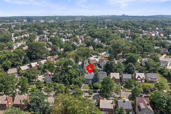 Building Photo - 3595 Glencairn Rd
