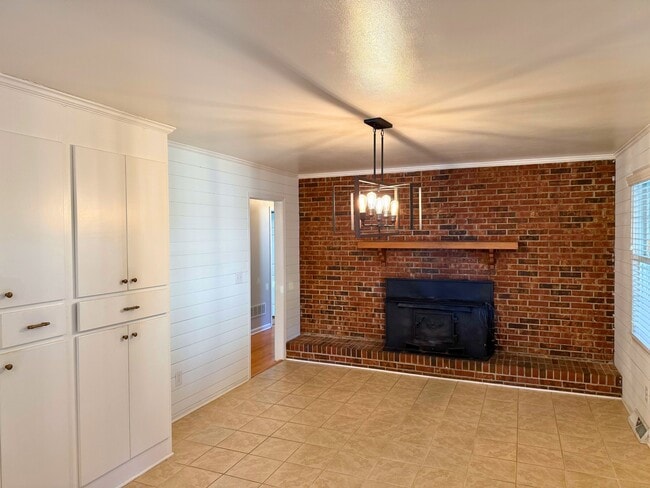 Building Photo - 9 Hardwick Dr