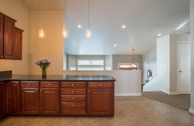 Building Photo - Executive Rental - Stone Mountain - 5 Bed - 3 Bath