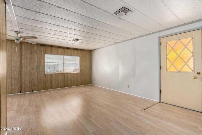 Building Photo - 8421 E Main St