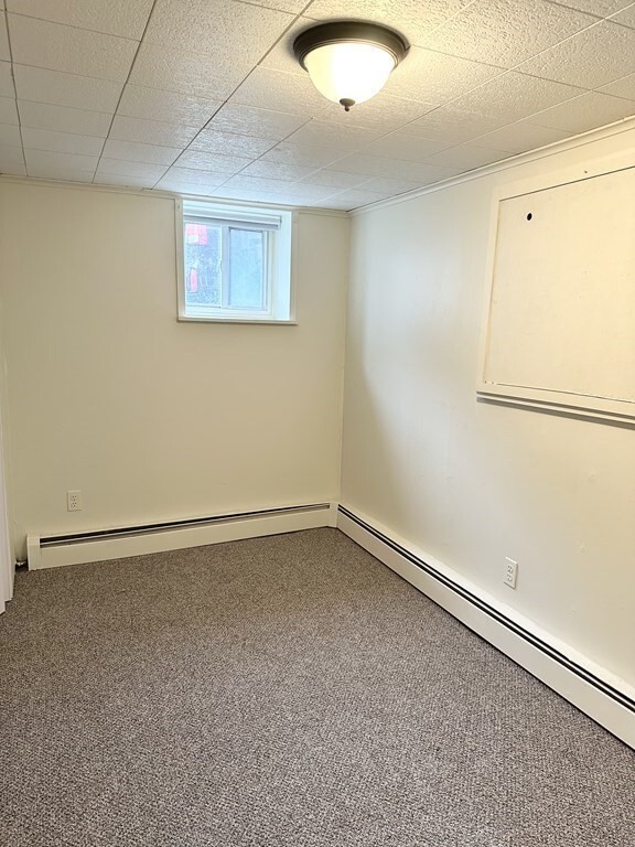 Building Photo - 2 Rockland Cir