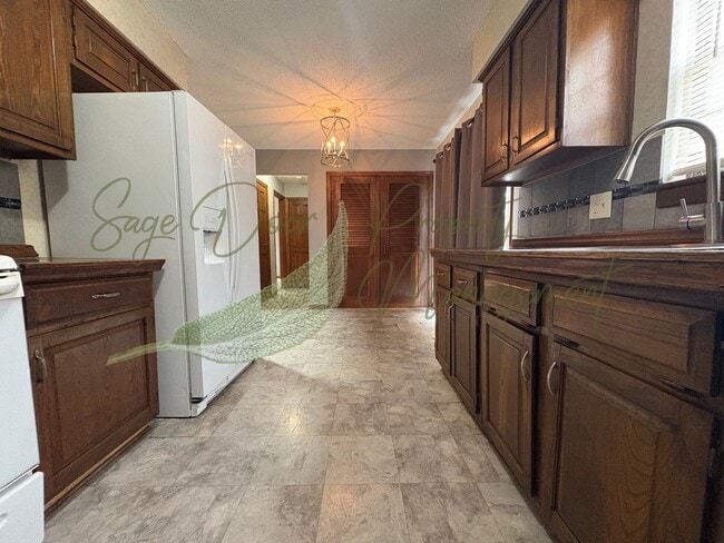 Building Photo - READY TO CALL HOME!!!