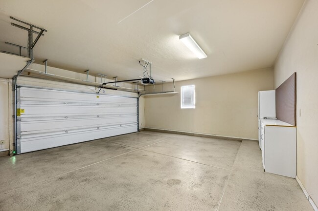 Building Photo - Paseo Estrella Gem at the base of Tucson icon A mountain! Minutes away from DownTown Tucson!