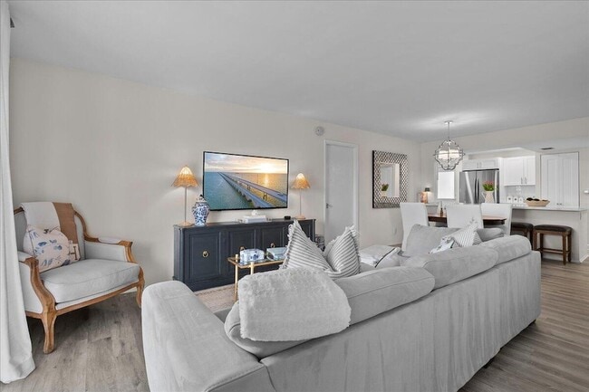 Building Photo - 5301 NW 2nd Ave