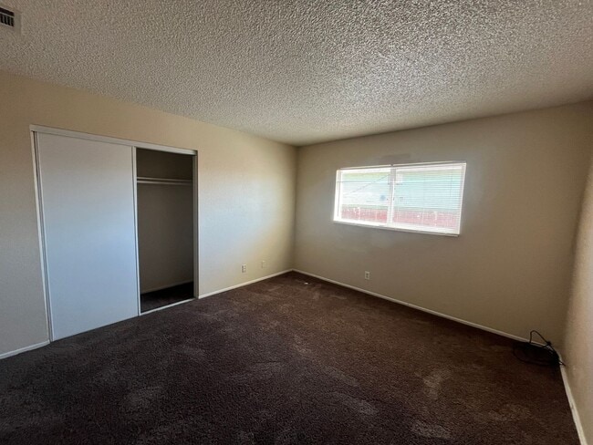 Building Photo - 1161 Barstow Rd