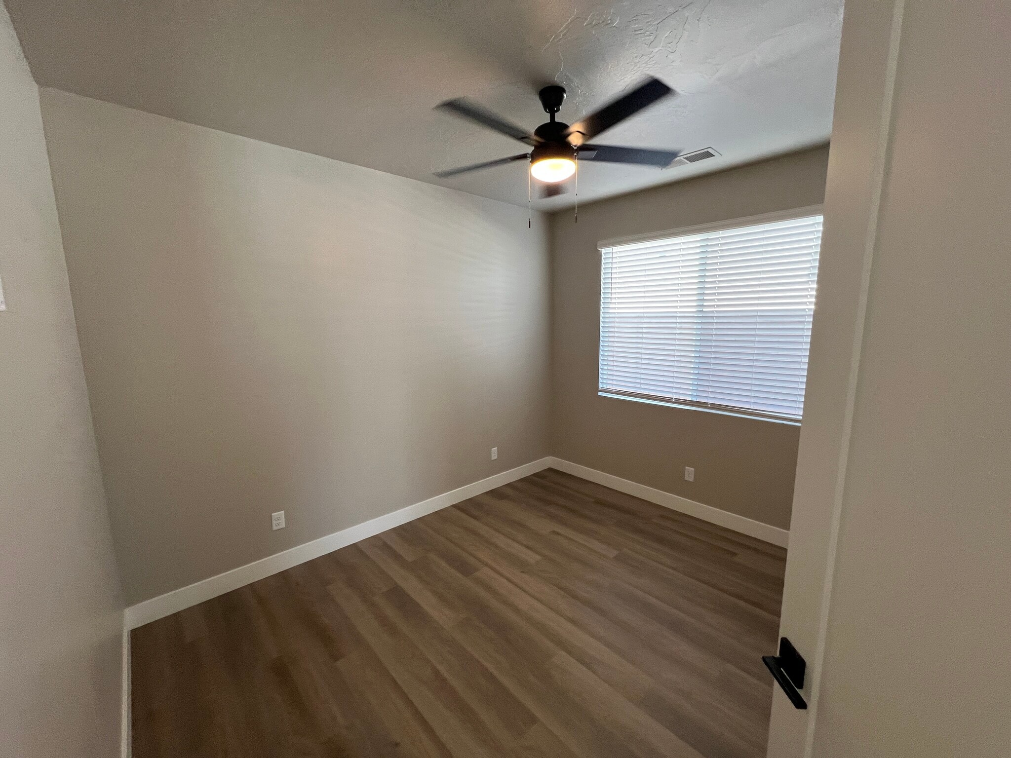 Building Photo - 2213 W 320 S