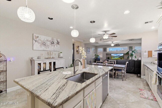 Building Photo - 22250 W Ashleigh Marie Dr