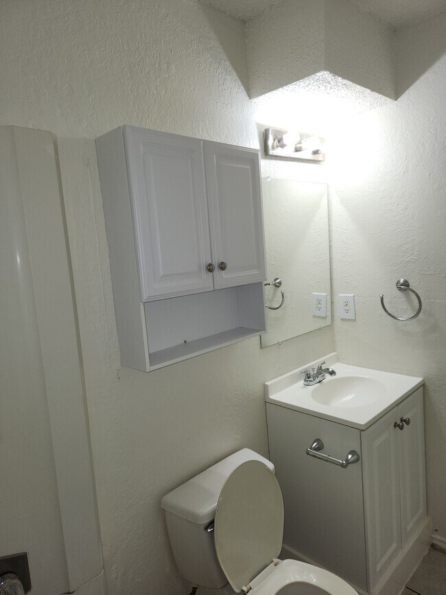 Building Photo - 3804 Rocky Hollow Trl